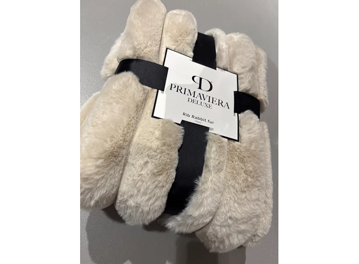 Rib rabbit fur plaid- zand- 150*200- schuin