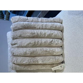 Rib rabbit fur sierkussen- zand- 50*50