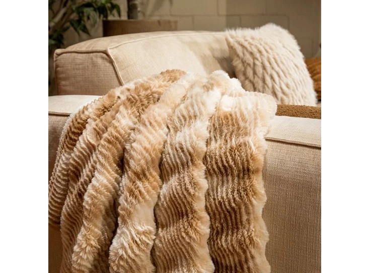 Silvio plaid- irish cream- 140x180cm- sfeerbeeld