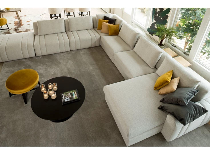 Bovenkant Hoeksalon Xavio met longchair stof greige Passe Partout