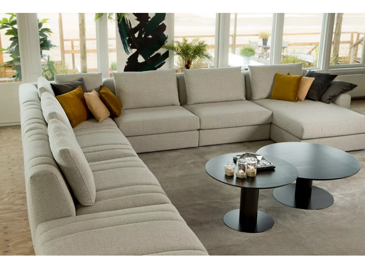 Front Hoeksalon Xavio met longchair stof greige Passe Partout