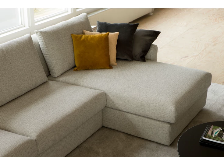 Zitkussen Hoeksalon Xavio met longchair stof greige Passe Partout