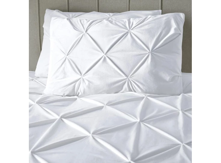 Pintuck velvet- wit- 240*220- detail