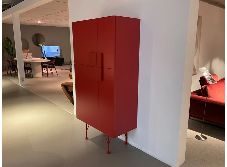 Zijkant Barkast Centrotrentacinque lak rood Capod'Opera