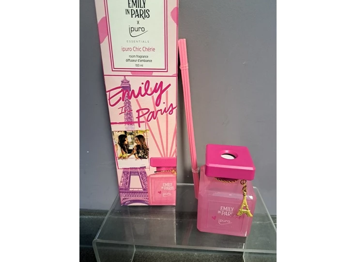 ESSENTIALS EMILY IN PARIS CHIC CHERIE 100ML