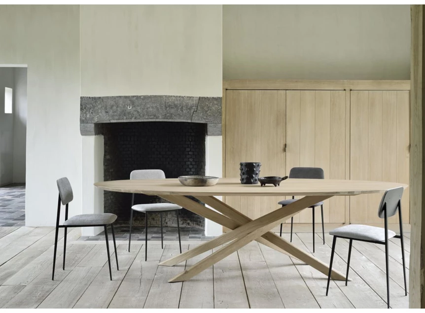 Sfeerfoto Oak Mikado Dining Table Oval 50181 Ethnicraft