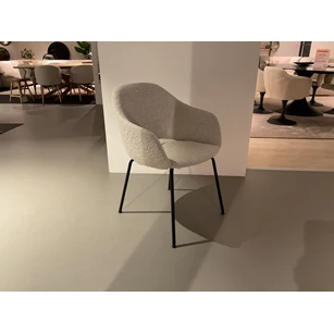 Armstoel Mona 4 legs stof santa cruz greige Unit 14