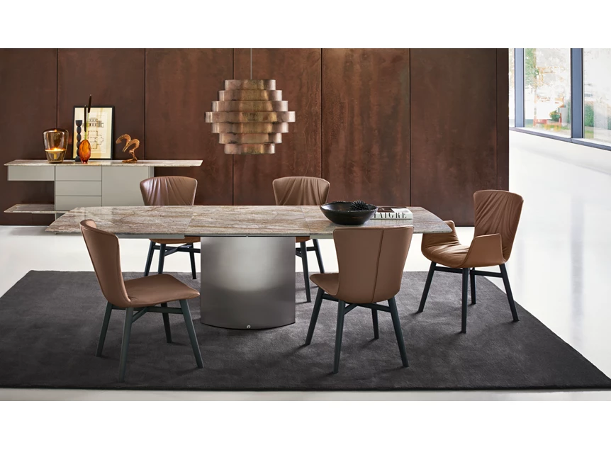 Sfeerfoto Verlengbare tafel Adler stone natuursteen voet roestvrij staal 2 oval Draenert