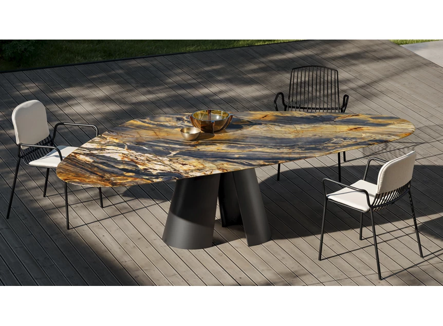 Sfeerfoto tuin Tafel Kent outdoor 1550-O trilungo natuursteen quartzit colorado Draenert