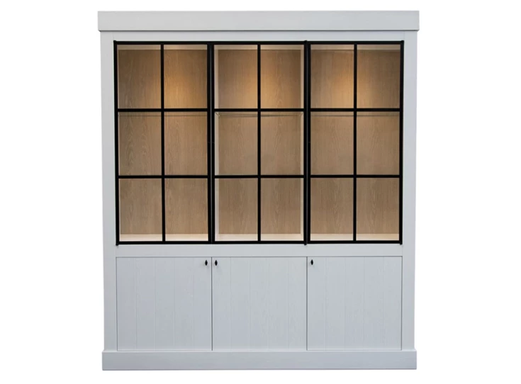 Vitrinekast Wood wit gelakt binnenkant lichte eik landelijk modern Michel Denolf