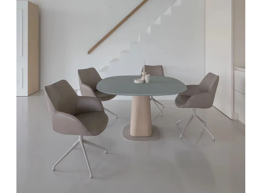 Keukentafel Eettafel Storq vierkant afgerond centrale poot Bree's New World