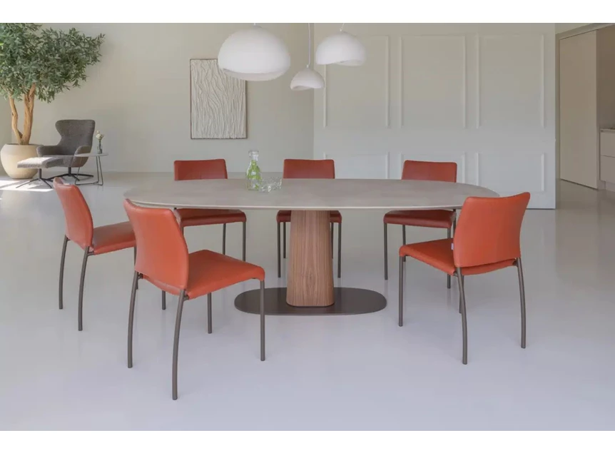 Met stoelen Amore Eettafel Storq superellips centrale poot Bree's New World