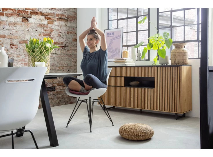 Sfeerfoto Stoel Tooon Original wit Iron Base Toon De Somer