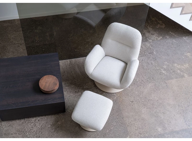 Bovenkant Bijzetzetel Noor stof beige schotelvoet Moome by Indera