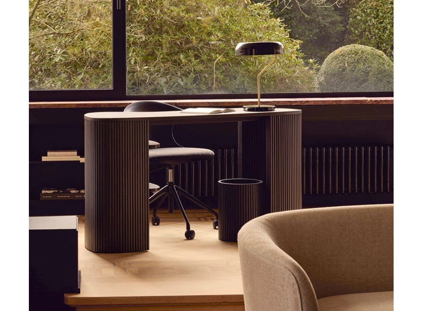 Sfeerfoto Bureau Roller Max donkerbruin mahonie 35027 Ethnicraft