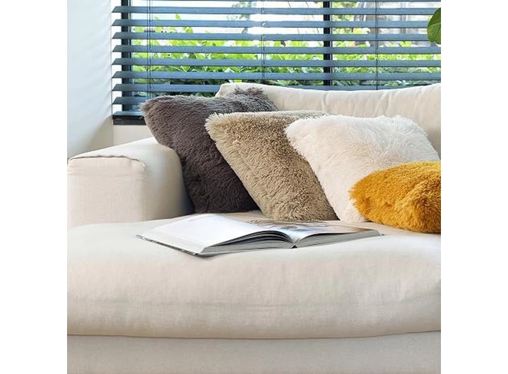 Polar bear taupe 50*50