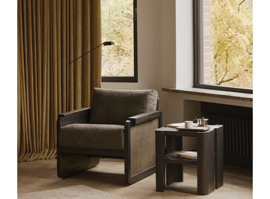 Sfeerfoto Bijzetzetel Teak Panel Dark Brown Lounge Chair 10771 Ethnicraft