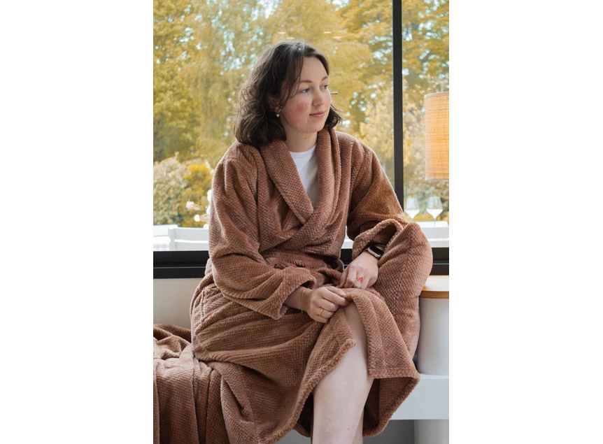 Bathrobe Jacquard flanel Pippa S/M mokka.jpg sfeerbeeld