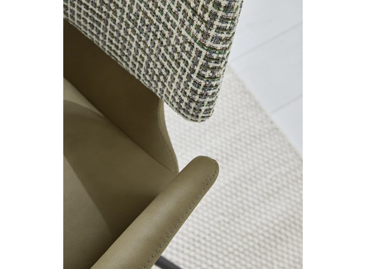 Bovenkant Armstoel Nerina NE 2363 statiefonderstel recht Musterring