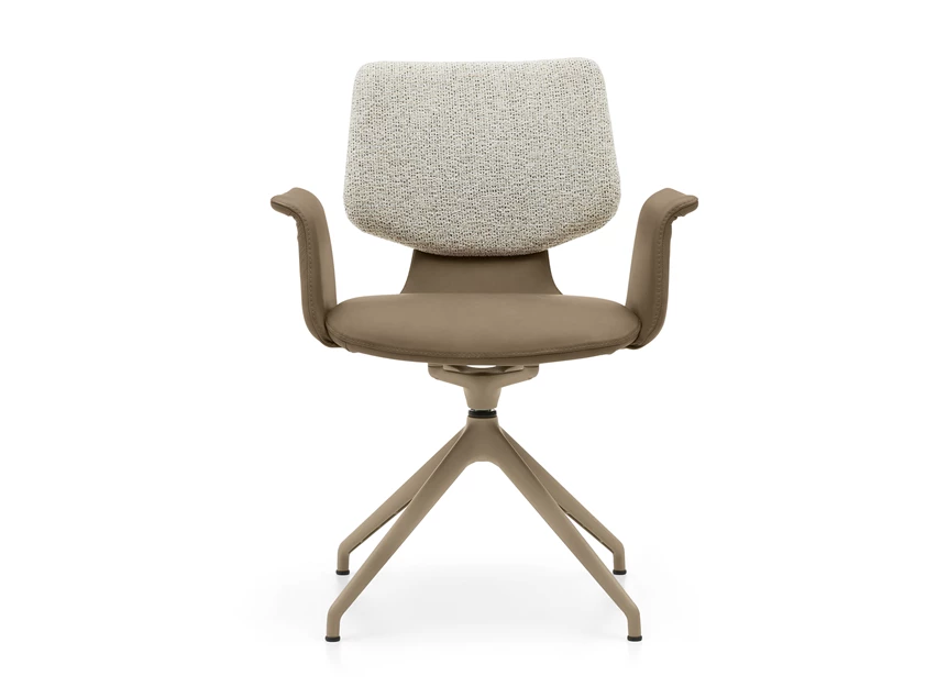 Front Armstoel Nerina NE 2369 leder zand statiefonderstel schuin Musterring