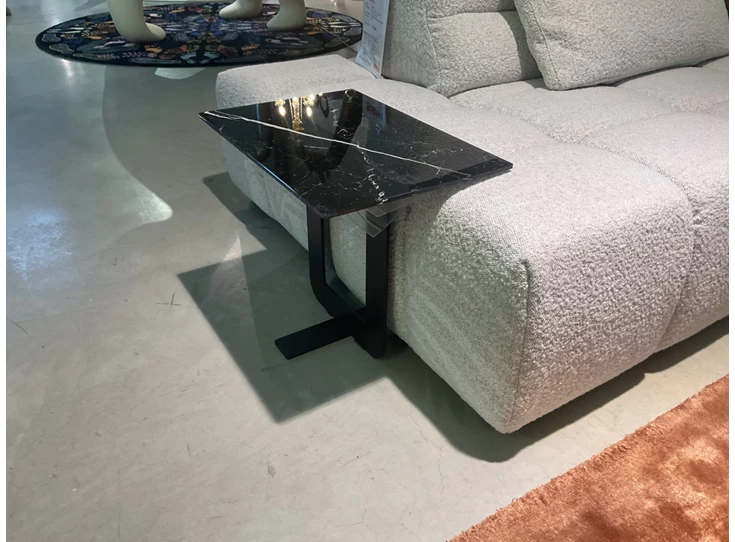 Zijkant Bijzettafel One Blade Nero Designwerk