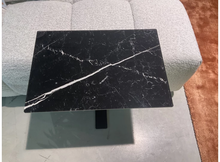 Bovenkant Bijzettafel One Blade Nero Designwerk