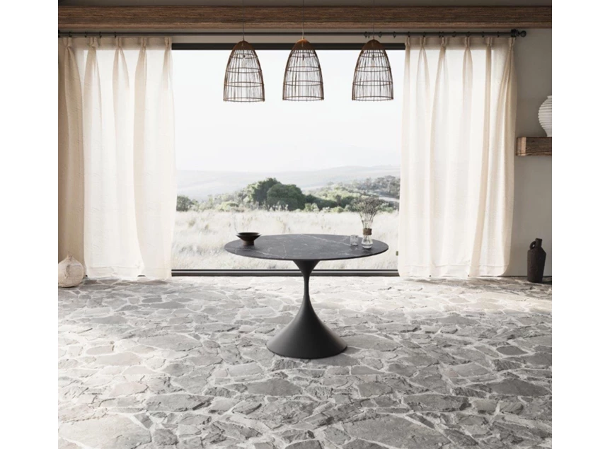 Sfeerfoto Eettafel Zuli Caily keramiek Elysium Black Lievens