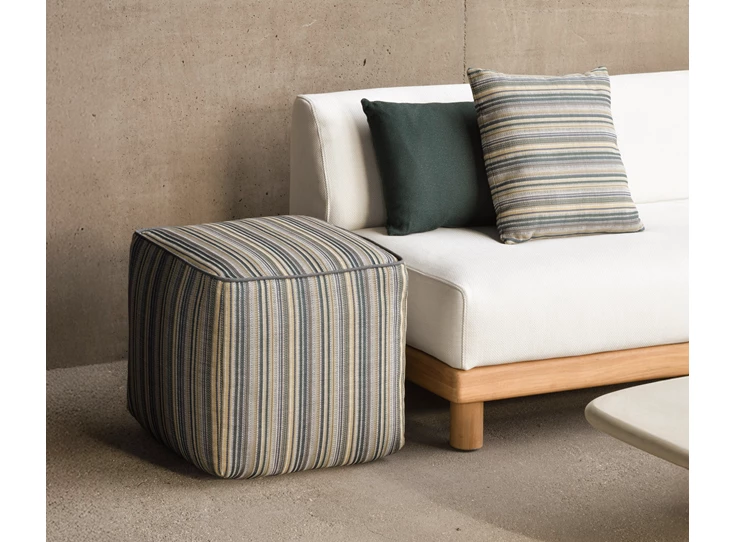 Sfeerfoto Poef Zahara Outdoor Pouf Blue Stripes 20182 Ethnicraft