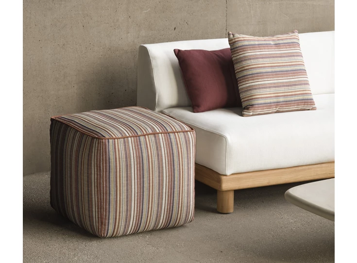 Sfeerfoto Poef Zahara Outdoor Pouf Terra Stripes 20181 Ethnicraft