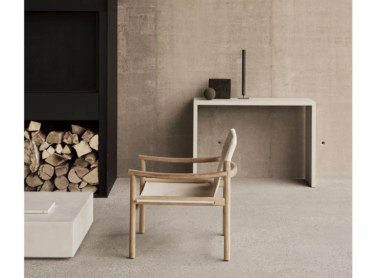 Sfeerfoto Bijzetzetel Teak Safari Outdoor Lounge Chair Dune fabric 10421 Ethnicraft