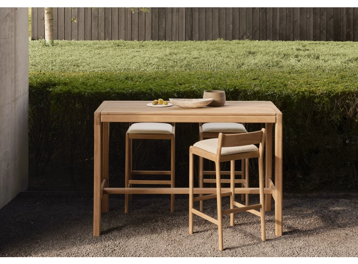 Sfeerfoto Barstoel Teak Jack Outdoor Bar Stool Natural fabric 10425 Ethnicraft