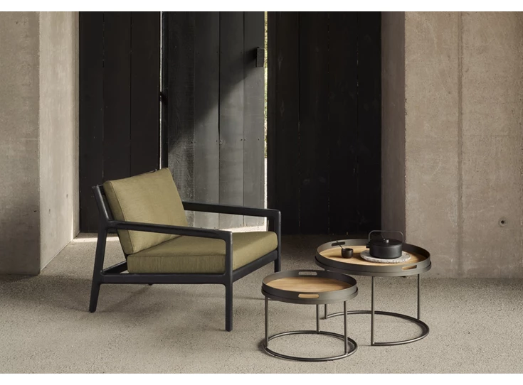 Sfeerfoto Salontafel Outdoor Tray Coffee Table Set Round S/L Dark Bronze 30009 Ethnicraft