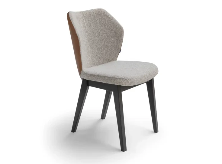 Stoel Toby combinatie leder cognac stof greige houten poot eiken beits zwart Bree's New World