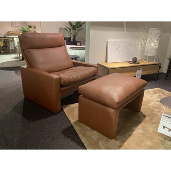 Bijzetzetel Manhattan met voetenbank leder Tabak cognac Erpo