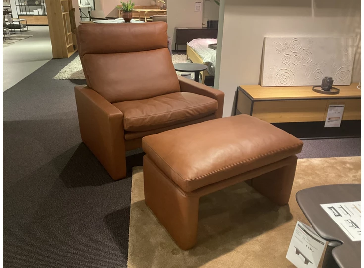 Front Bijzetzetel Manhattan met voetenbank leder Tabak cognac Erpo