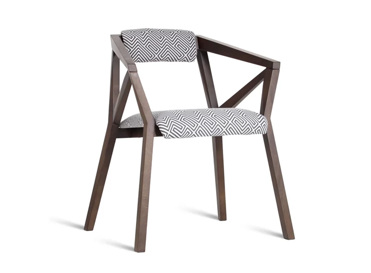 Armstoel Madox massief hout beuk bruin stof patroon grijs Estetica Home