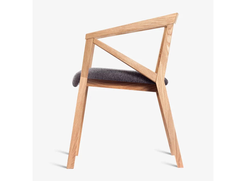 Zijkant Armstoel Geometric massief hout eik naturel stof grijs Estetica Home