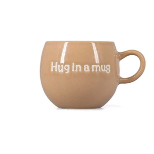 Beker 42cl "Hug in a mug" bruin Muggies