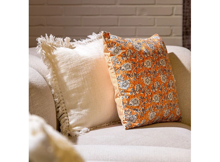 jonna sierkussen 45x45 snow white sfeerfoto