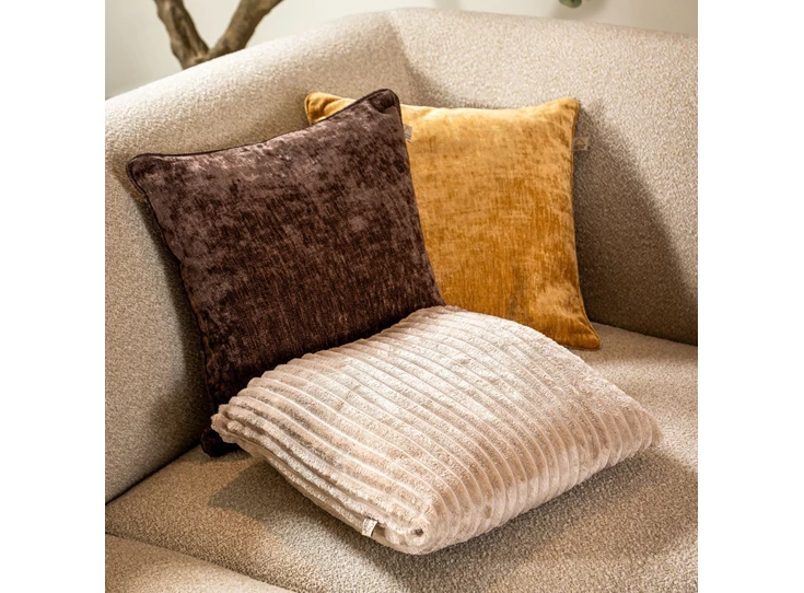 mart sierkussen 45x45 pumice stone sfeerfoto