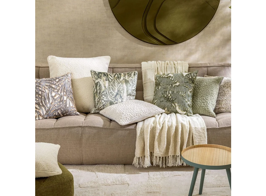 rikke sierkussen 45x45 sage green sfeerfoto