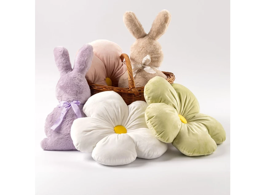 easter bunny sierkussen 44x25 orchid hush sfeerfoto