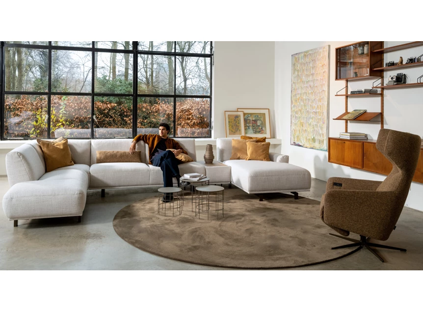 Sfeerfoto Elektrische relax Marius-DV stof oasis Moome by Indera schuin relax omhoog