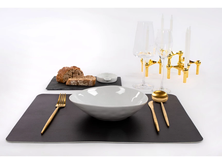 placemat ribbo zwart 33x45 sfeerfoto