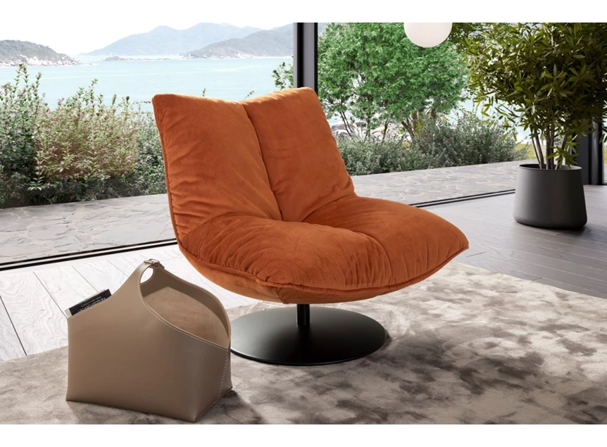 Sfeerfoto Bijzetzetel Softie stof fluweel oranje schijfvoet Designwerk