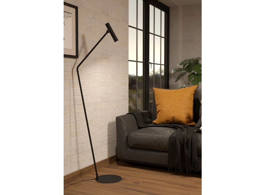 LED-staanlamp 1 ALMUDAINA sfeerfoto