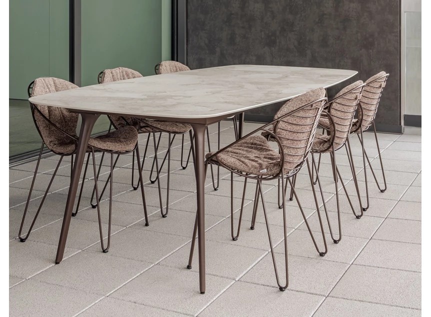 Outdoor tuintafel Eettafel Tendo faux elyps bootvorm keramiek Pietra Matera Joli