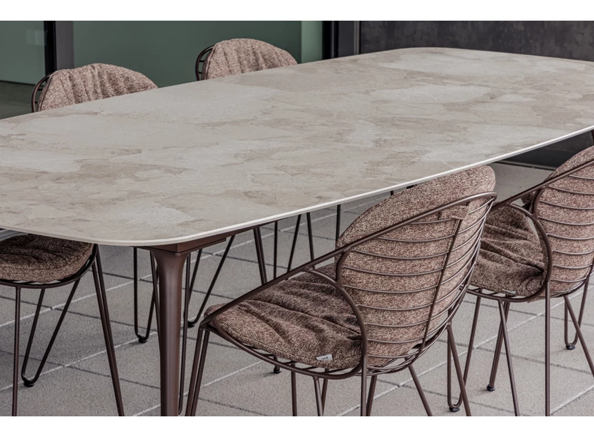 Detail Outdoor tuintafel Eettafel Tendo faux elyps bootvorm keramiek Pietra Matera Joli