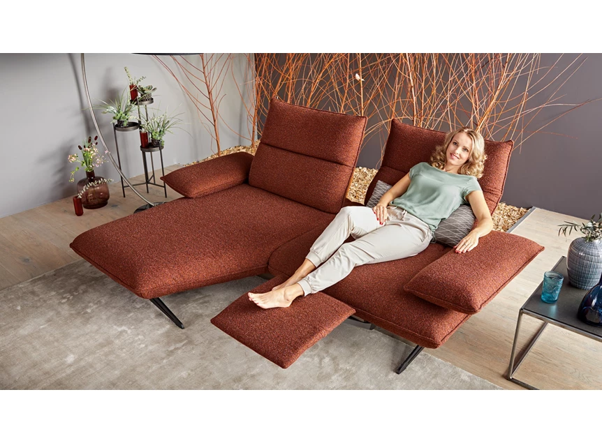 Relaxfunctie Compacte Salon Caio stof terracotta PS3 TR schuine longchair Koinor