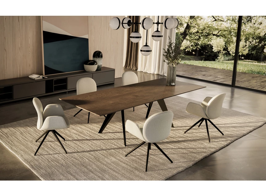 Sfeerfoto Verlengbare eettafel Atlas 1280 base 5 massief eik tobacco Draenert